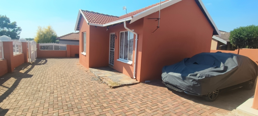 3 Bedroom Property for Sale in Tlhabane West North West